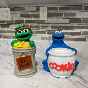 Vintage Sesame Street Cookie Monster & Oscar The Grouch Coin bank